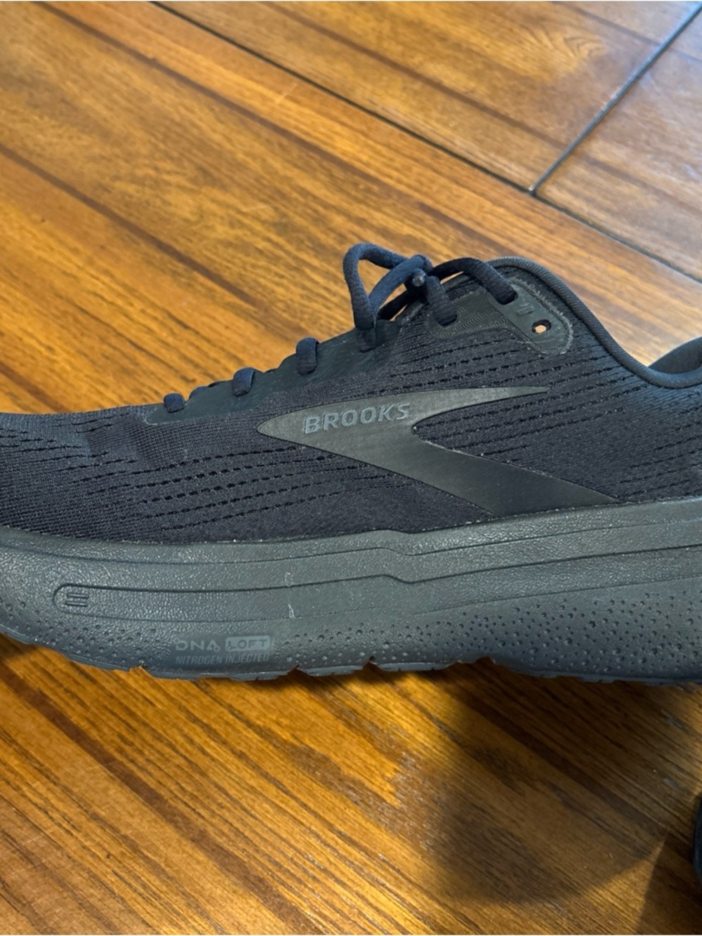 Brooks Ghost Max 2 Athletic Shoes - Picture 4 of 16